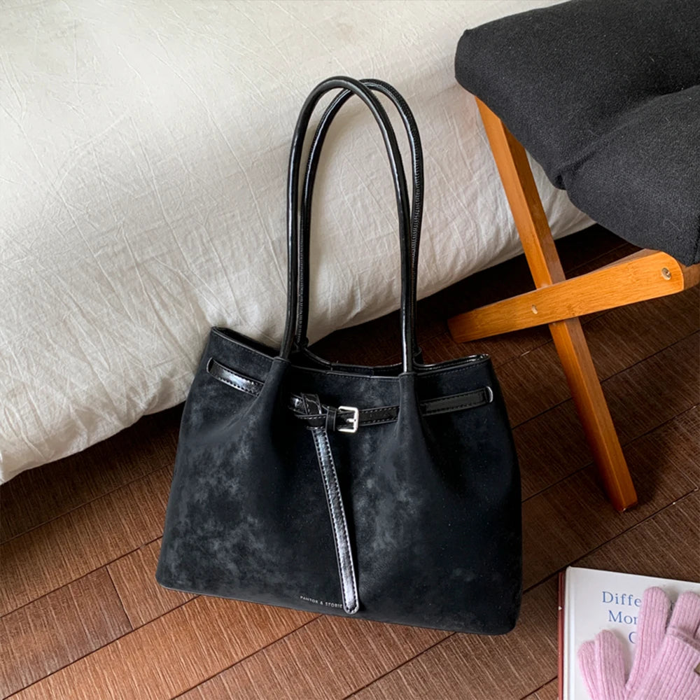 Retro Underarm Tote Bag