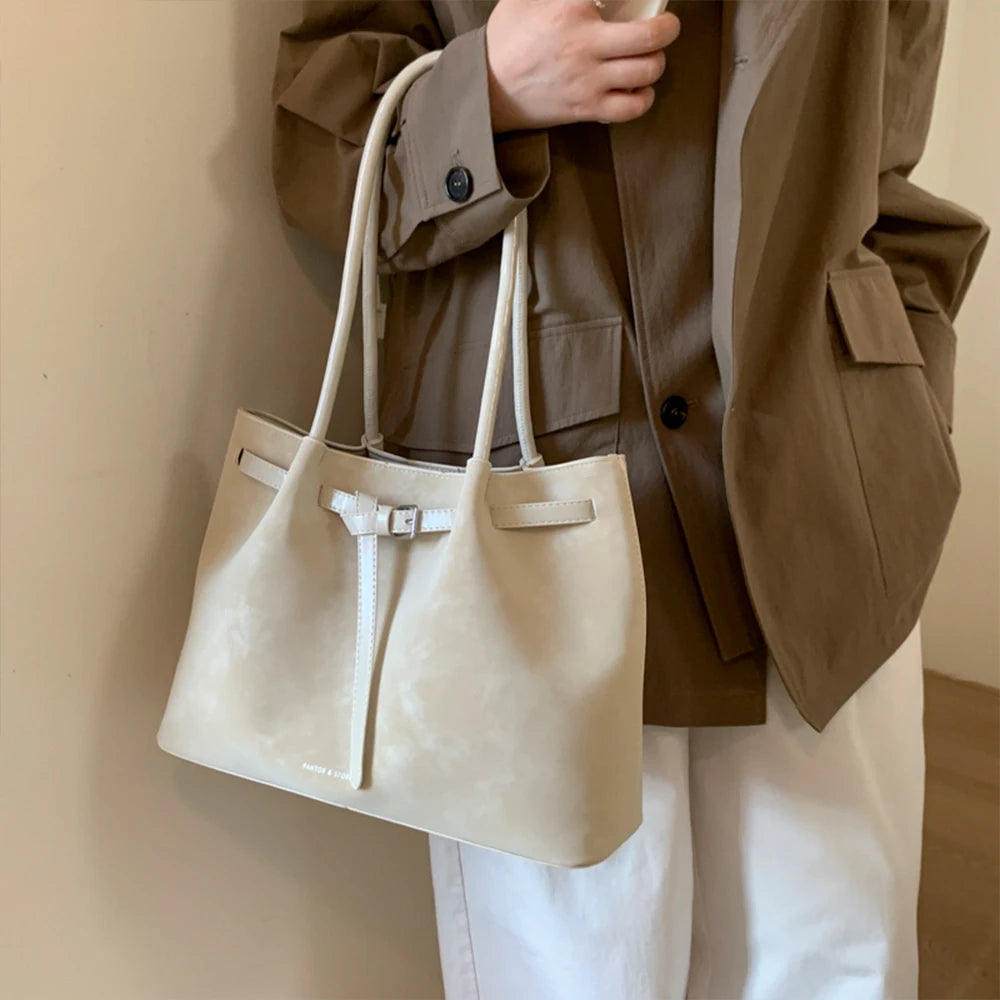 Retro Underarm Tote Bag