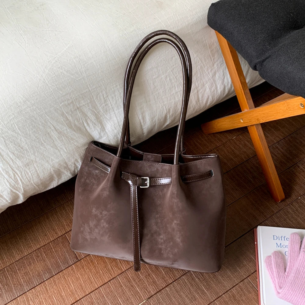 Retro Underarm Tote Bag