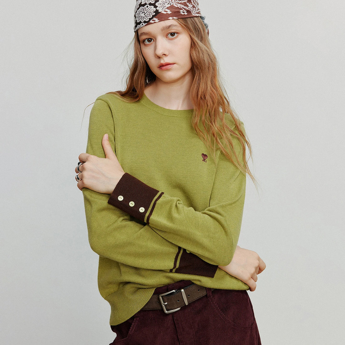 Women’s Embroidered O-Neck Knitted Sweater